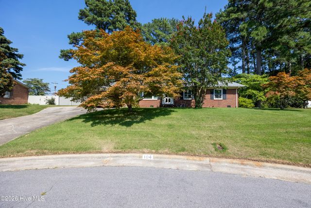 104 Stark Circle N, Wilson, NC 27893