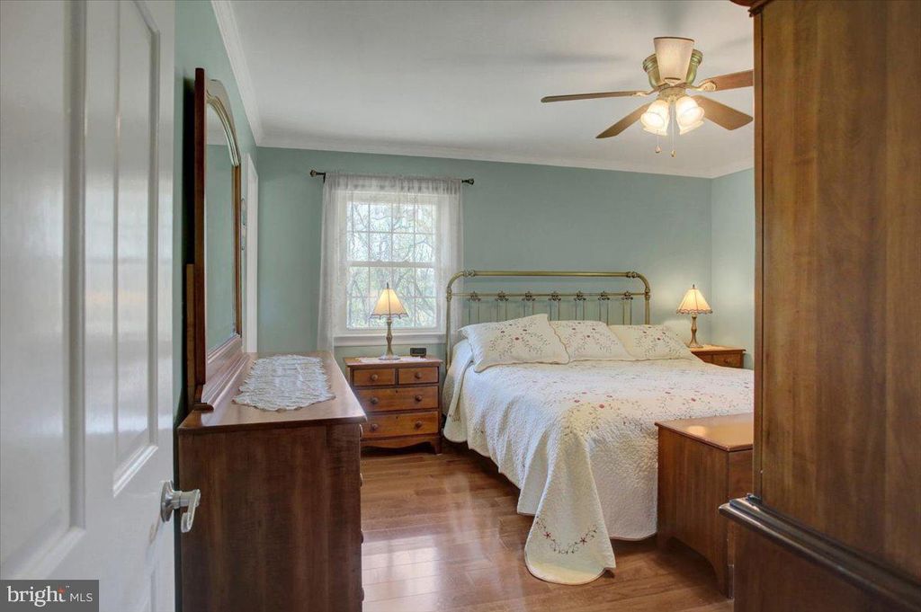 Image 10 of property listing at 16829 STERLING RD, Williamsport, MD 21795