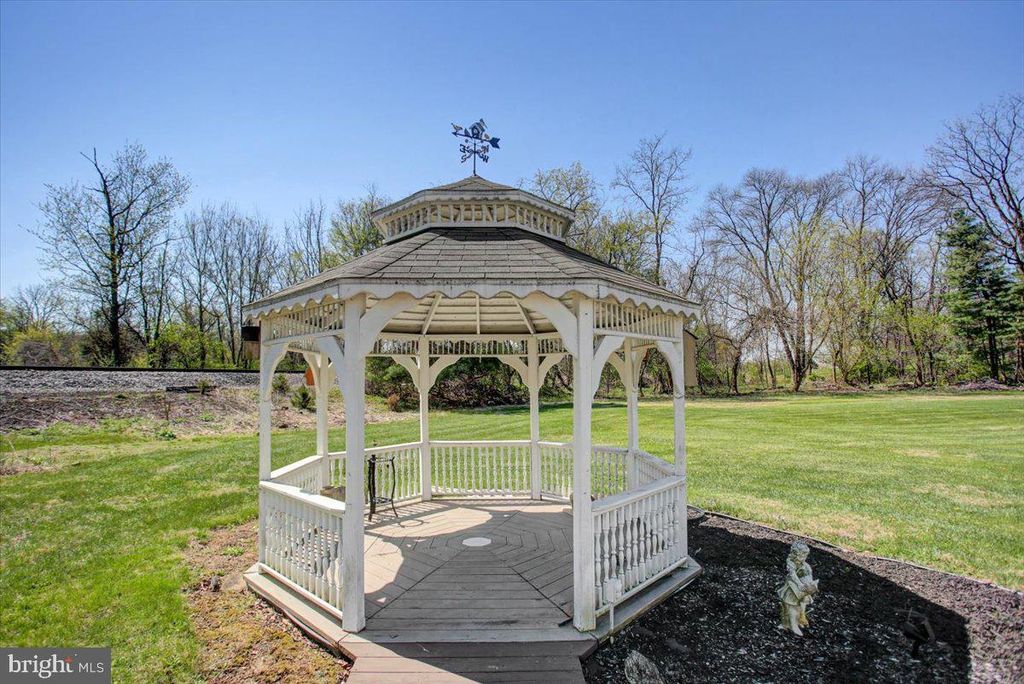 Image 21 of property listing at 16829 STERLING RD, Williamsport, MD 21795