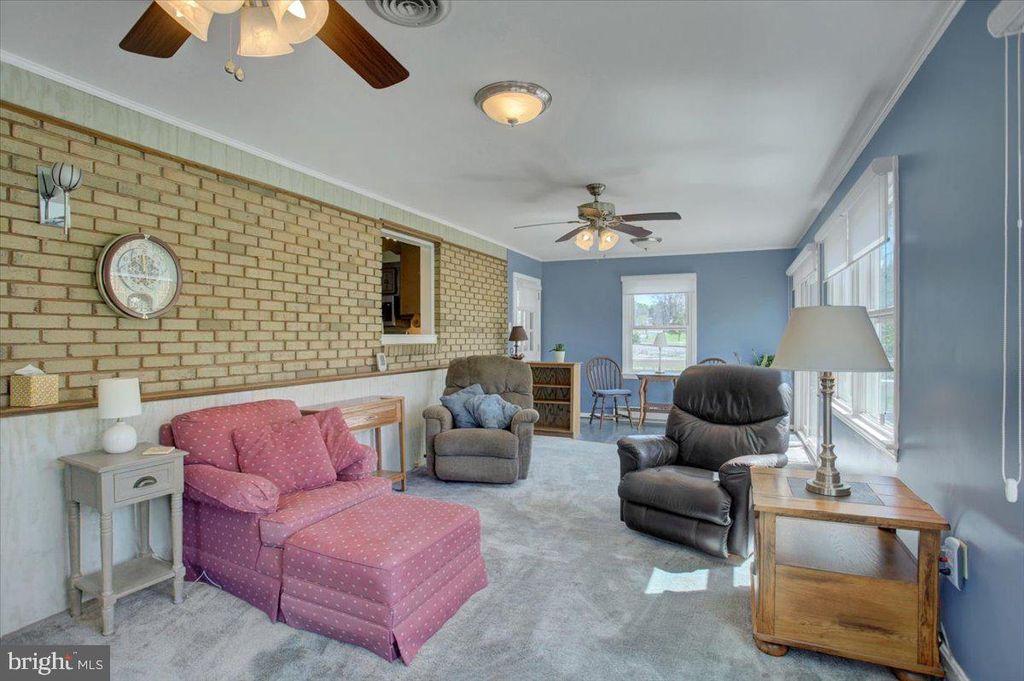 Image 8 of property listing at 16829 STERLING RD, Williamsport, MD 21795