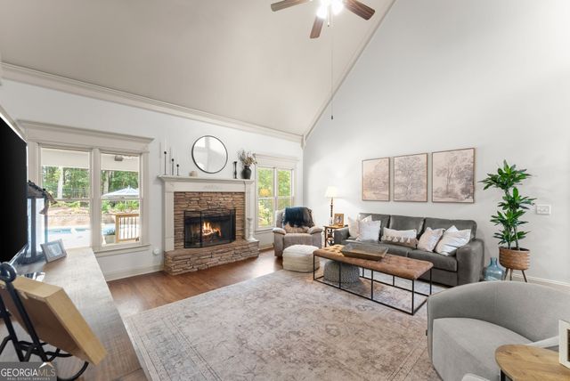 2024 Democracy Drive, Buford, GA 30519
