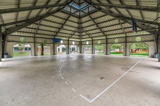 602 Crestwood Drive, El Lago, TX 77586