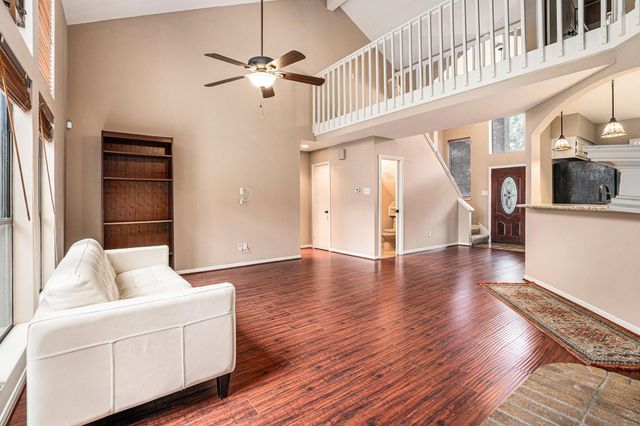 602 Crestwood Drive, El Lago, TX 77586