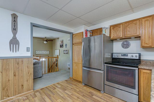 161 Olympic Drive, Bolingbrook, IL 60440