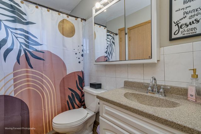 161 Olympic Drive, Bolingbrook, IL 60440