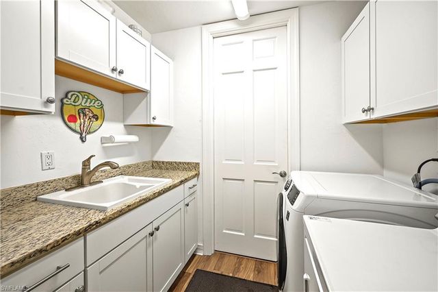 3321 Riviera Lakes CT, Bonita Springs, FL 34134