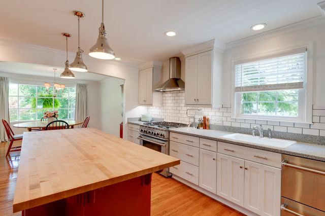 105 Trout Valley Dr, Hendersonville, TN 37075
