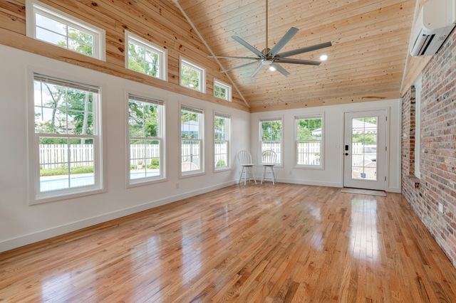 105 Trout Valley Dr, Hendersonville, TN 37075