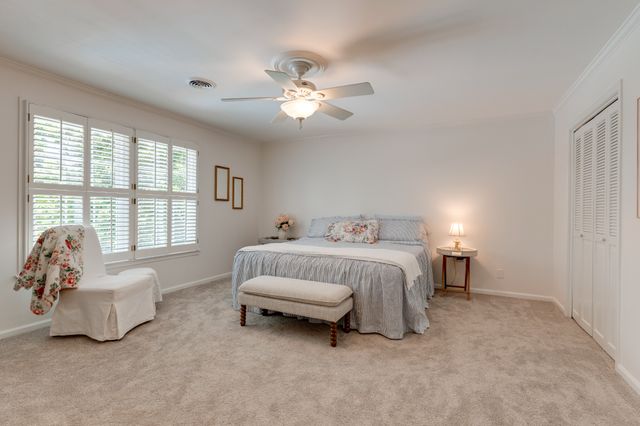 105 Trout Valley Dr, Hendersonville, TN 37075