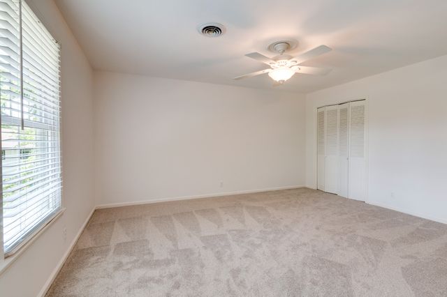 105 Trout Valley Dr, Hendersonville, TN 37075