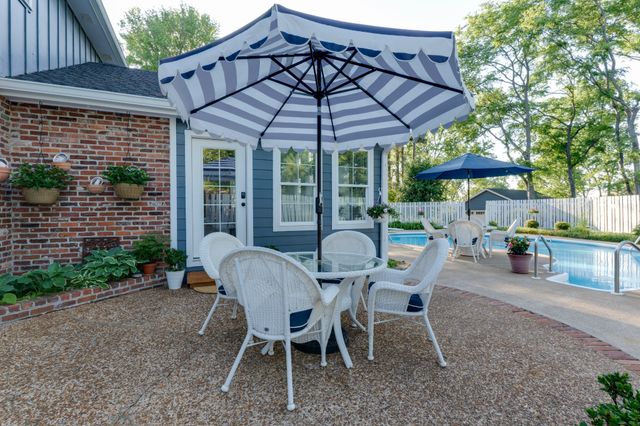 105 Trout Valley Dr, Hendersonville, TN 37075