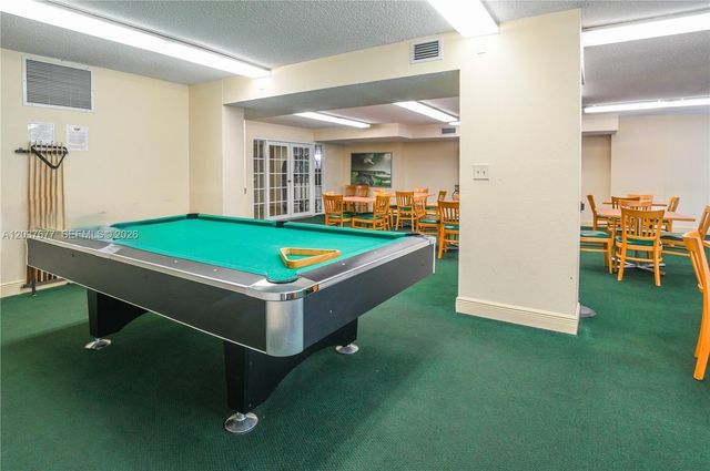 800 Parkview Dr 1018, Hallandale Beach, FL 33009