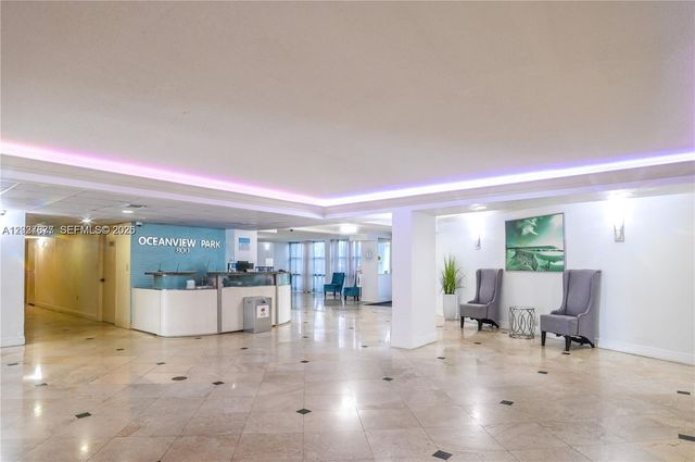 800 Parkview Dr 1018, Hallandale Beach, FL 33009