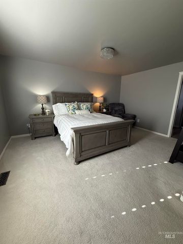 323 Arrowhead Path, Twin Falls, ID 83301