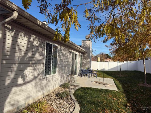 323 Arrowhead Path, Twin Falls, ID 83301