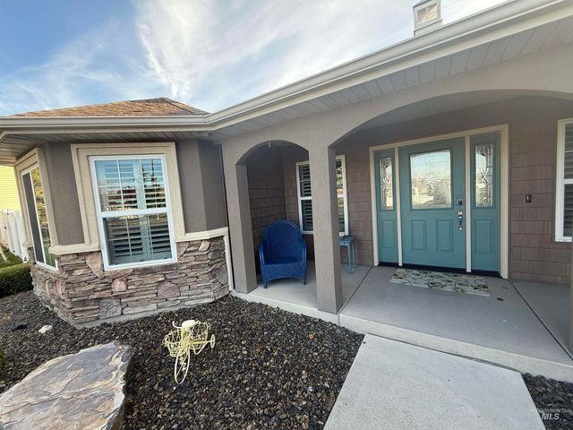 323 Arrowhead Path, Twin Falls, ID 83301