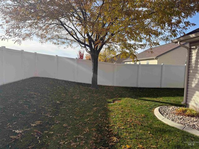 323 Arrowhead Path, Twin Falls, ID 83301