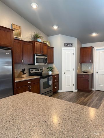 323 Arrowhead Path, Twin Falls, ID 83301