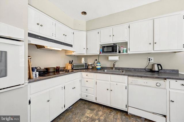 802 LITTLE SHILOH RD, West Chester, PA 19382