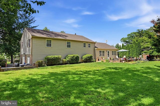802 LITTLE SHILOH RD, West Chester, PA 19382