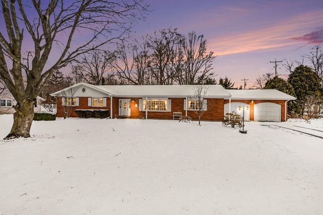 1709 Hacienda Drive, Stevensville, MI 49127