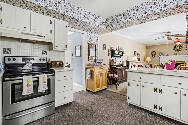 1709 Hacienda Drive, Stevensville, MI 49127