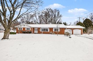 1709 Hacienda Drive, Stevensville, MI 49127