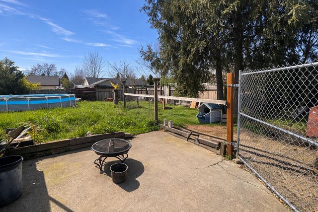 1039 SW I Street, Grants Pass, OR 97526
