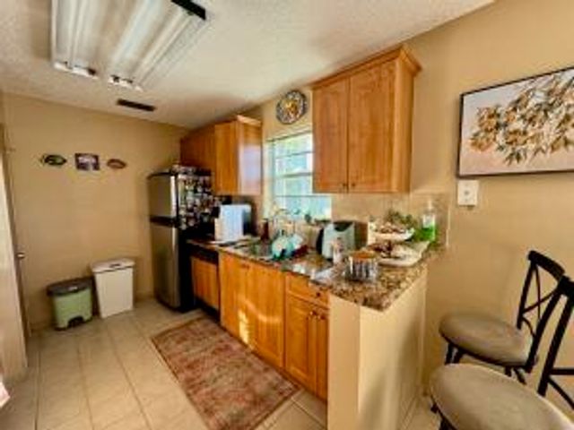 12 Lake Vista Trl Apt 201, Port St Lucie, FL 34952