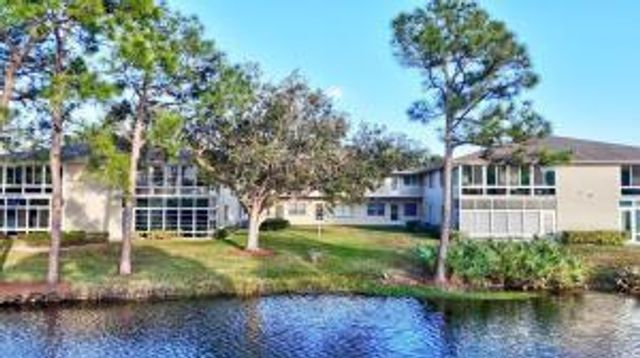 12 Lake Vista Trl Apt 201, Port St Lucie, FL 34952