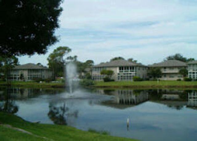 12 Lake Vista Trl Apt 201, Port St Lucie, FL 34952