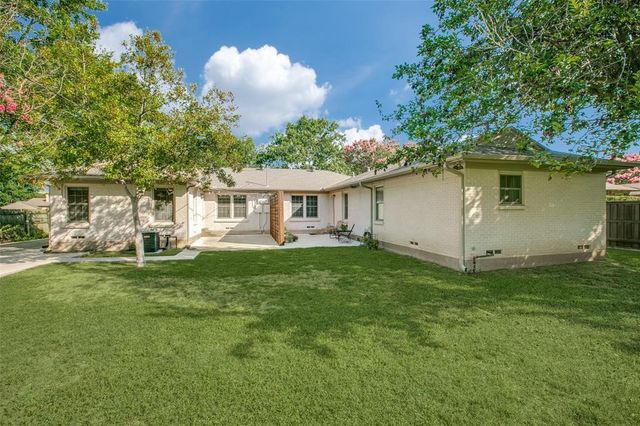 9208 San Fernando Way, Dallas, TX 75218
