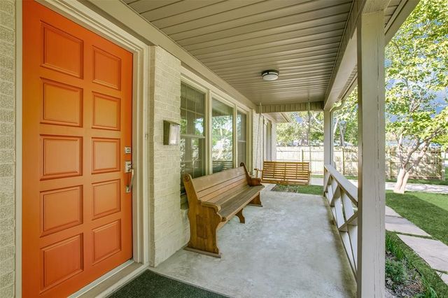 9208 San Fernando Way, Dallas, TX 75218