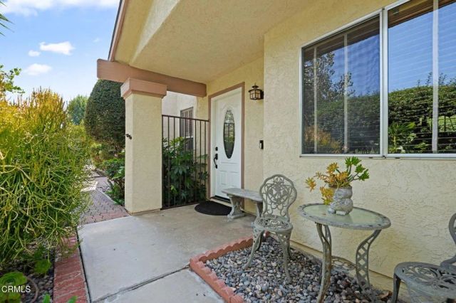 6948 Luther Circle, Moorpark, CA 93021