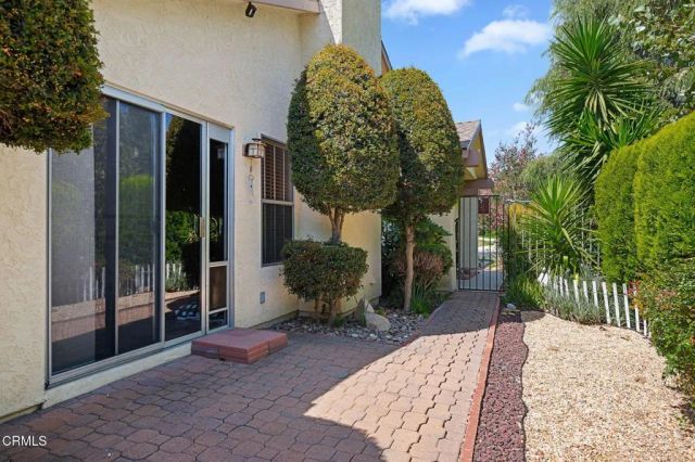 6948 Luther Circle, Moorpark, CA 93021