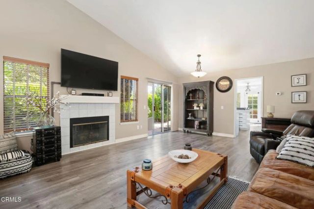 6948 Luther Circle, Moorpark, CA 93021