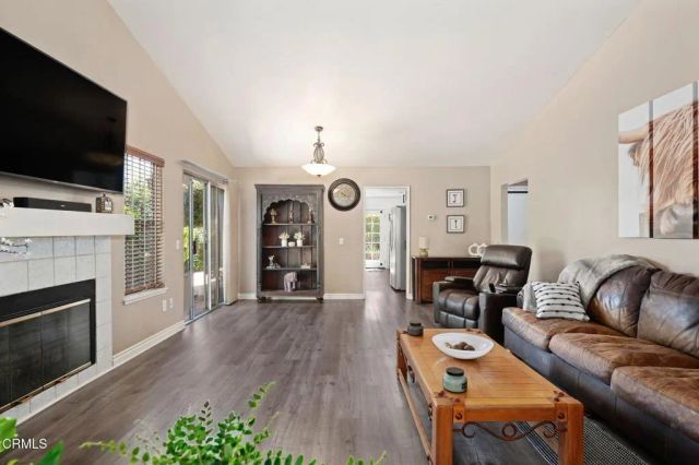 6948 Luther Circle, Moorpark, CA 93021