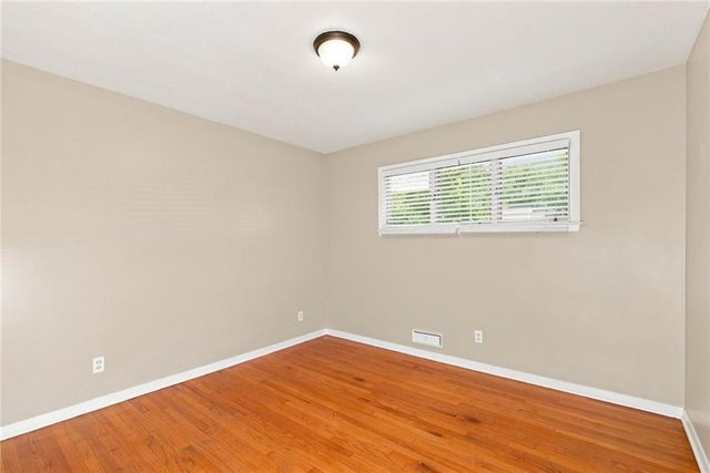 1405 N McCoy Street, Independence, MO 64050