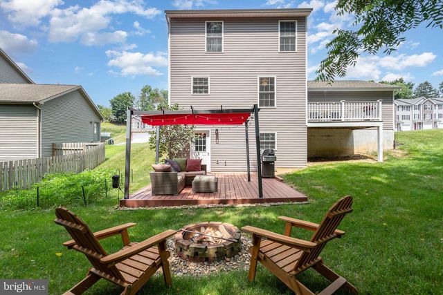 213 CROWN COURT, Waynesboro, PA 17268