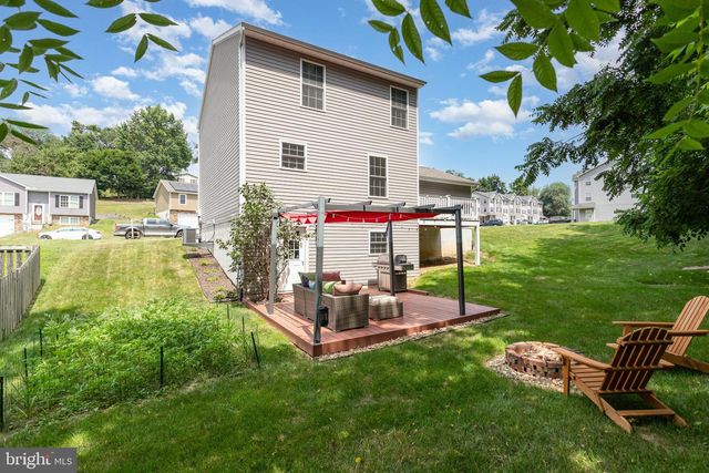 213 CROWN COURT, Waynesboro, PA 17268
