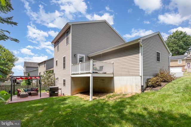 213 CROWN COURT, Waynesboro, PA 17268