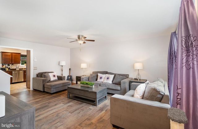 213 CROWN COURT, Waynesboro, PA 17268