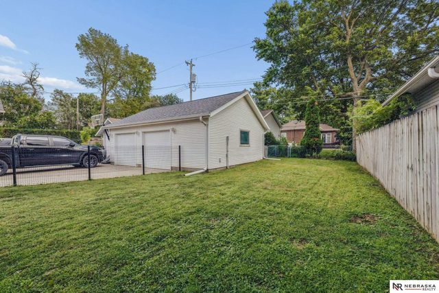 2955 Ryons Street, Lincoln, NE 68502