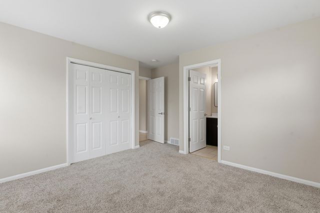 796 E 163rd Street, South Holland, IL 60473