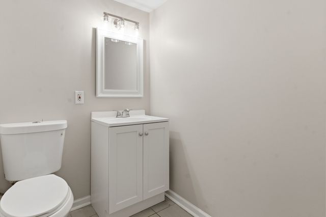 796 E 163rd Street, South Holland, IL 60473