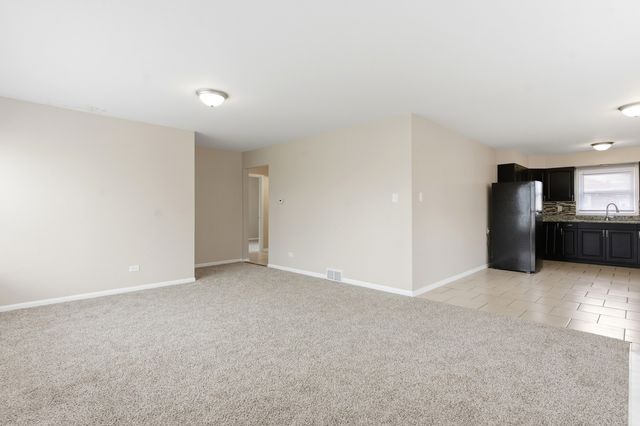 796 E 163rd Street, South Holland, IL 60473