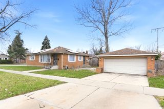 796 E 163rd Street, South Holland, IL 60473