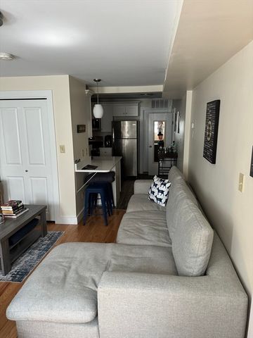 2 Sackville St 1, Boston, MA 02129