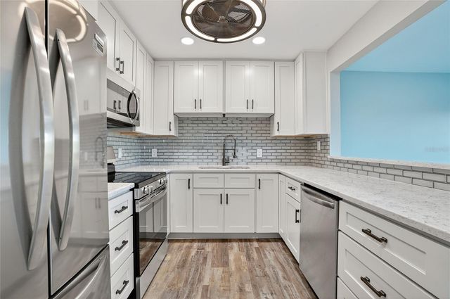 1401 GULF BOULEVARD 102, Clearwater, FL 33767