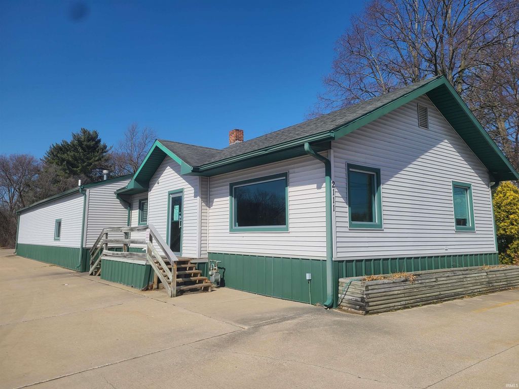 2111 Cassopolis Street, Elkhart, IN 46514